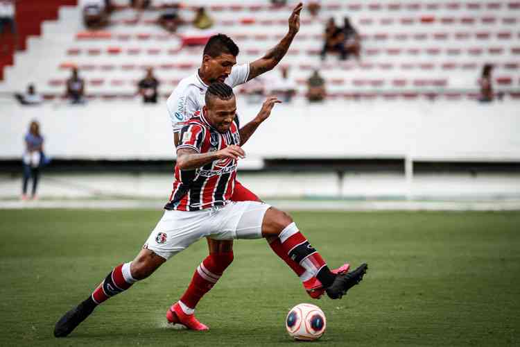 DM do Santa Cruz atualiza situao de Paulinho e acha 'difcil' volante jogar contra Botafogo-PB